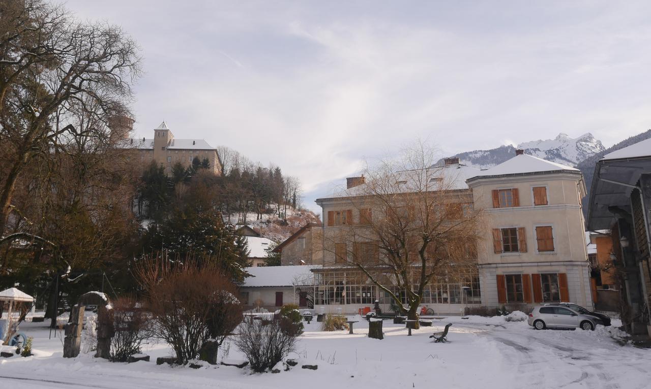 Hotel Du Parc - Manoir Du Baron Blanc Фаверж Экстерьер фото